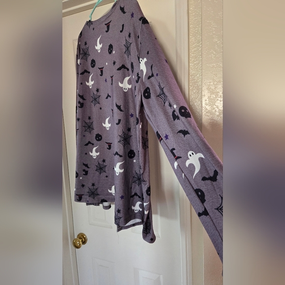 A Halloween Carnegan with a cute print in size 3xl - Picture 3 of 6